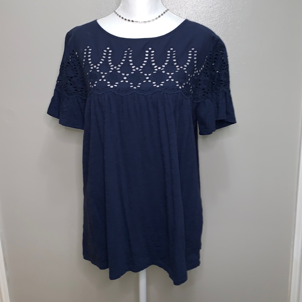 Style and Co eyelet swing top size Medium